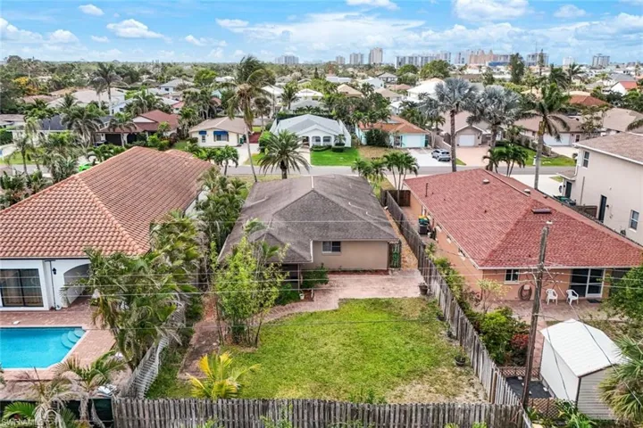 539  105th N AVE, Naples, FL 34108