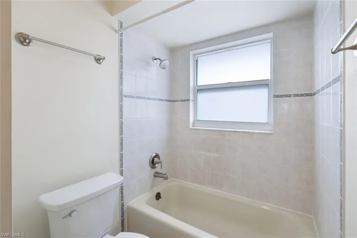 539  105th N AVE, Naples, FL 34108