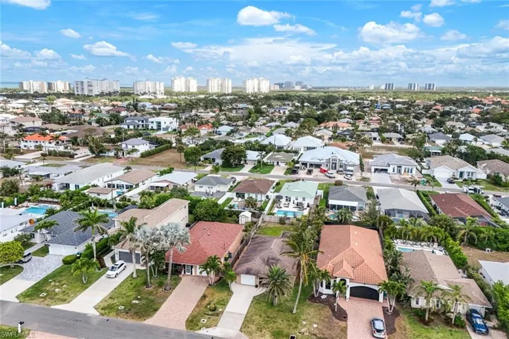 539  105th N AVE, Naples, FL 34108