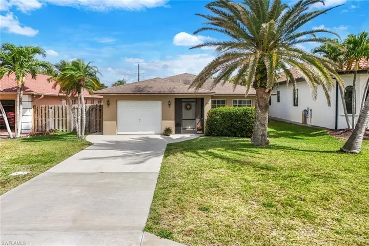 539  105th N AVE, Naples, FL 34108