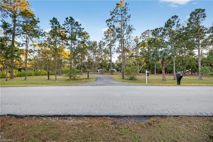5100 Mahogany Ridge Dr, Naples, Florida 34119