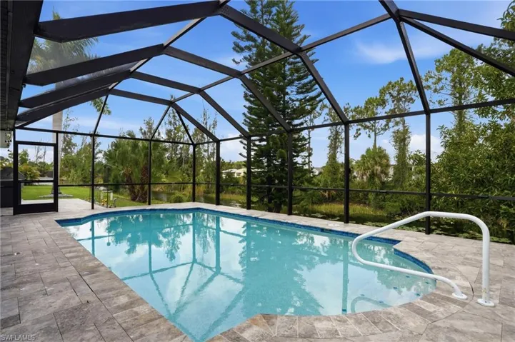 4304 Ne 23rd Pl, Cape Coral, Florida 33909