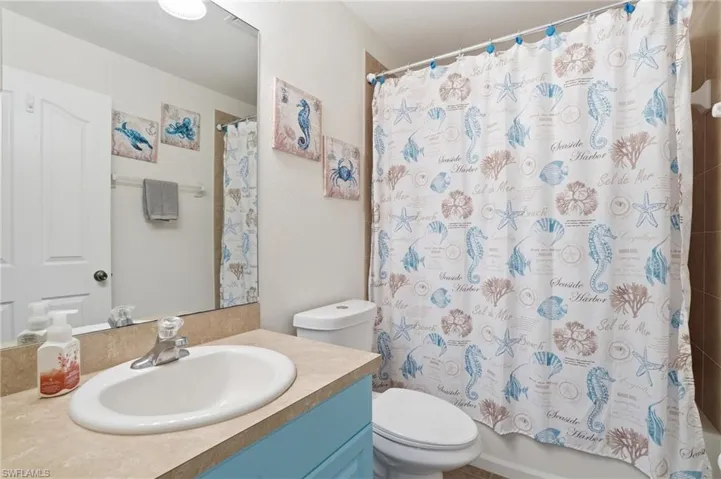4304 Ne 23rd Pl, Cape Coral, Florida 33909