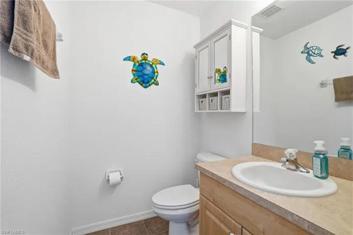 4304 Ne 23rd Pl, Cape Coral, Florida 33909