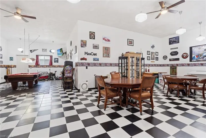 4304 Ne 23rd Pl, Cape Coral, Florida 33909