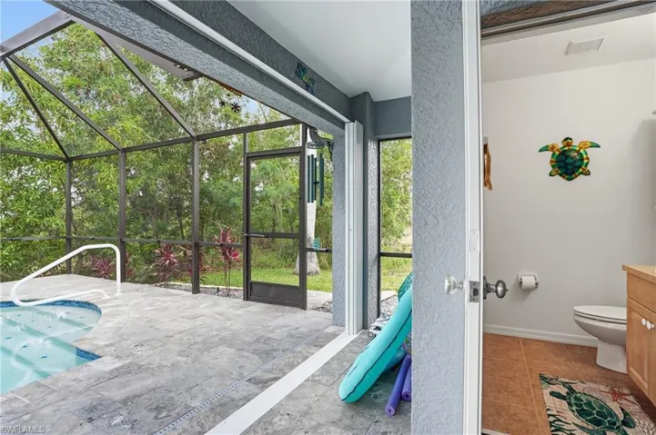 4304 Ne 23rd Pl, Cape Coral, Florida 33909