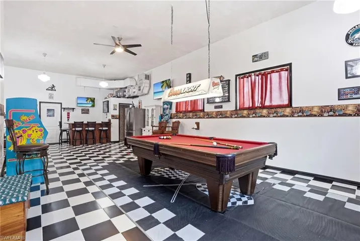 4304 Ne 23rd Pl, Cape Coral, Florida 33909