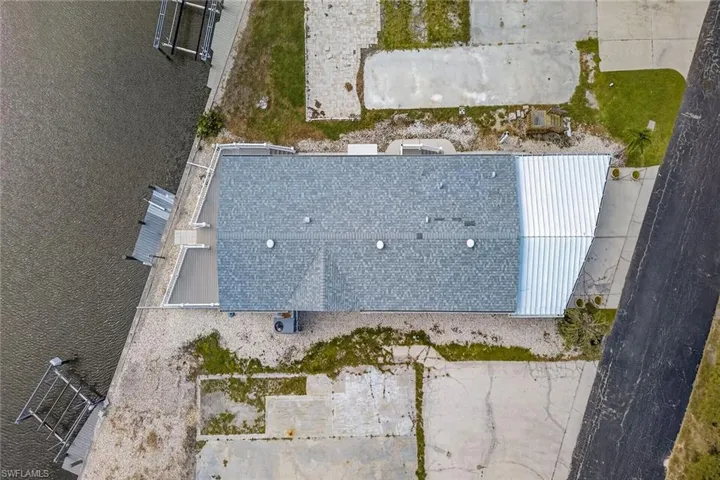 7 Galleon Way, Fort Myers Beach, Florida 33931