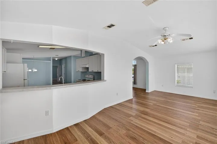 Living Room & Entertaining Bar