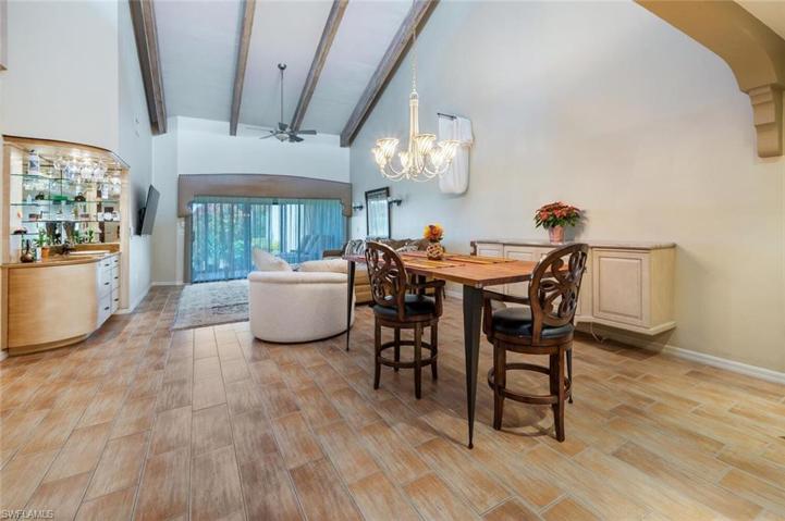 Open Dining & Great Room Concept w/Built-In Wet Bar