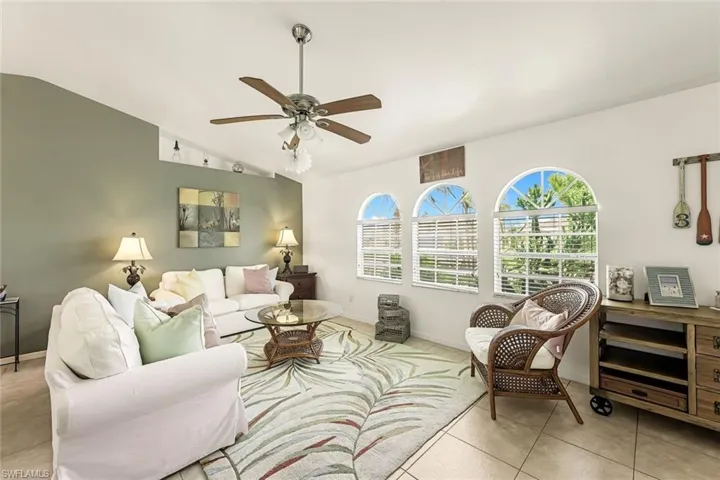 2725 SW 18th AVE, CAPE CORAL FL 33914
