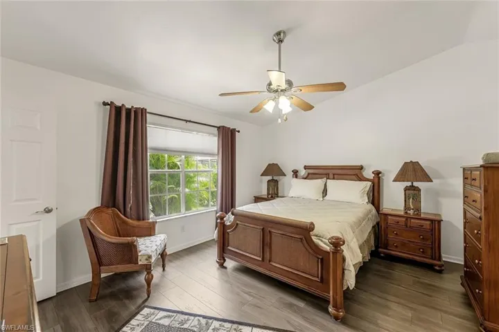 2725 SW 18th AVE, CAPE CORAL FL 33914