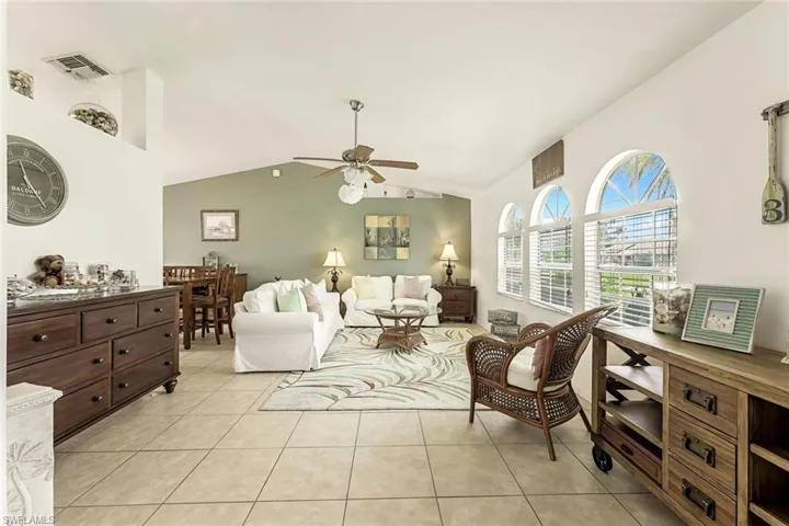 2725 SW 18th AVE, CAPE CORAL FL 33914