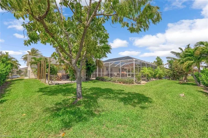 2725 SW 18th AVE, CAPE CORAL FL 33914