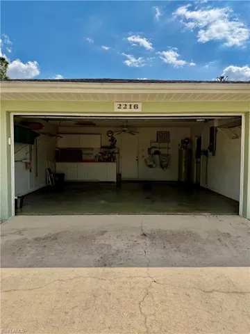 2216 Se 3rd St, Cape Coral, Florida 33990