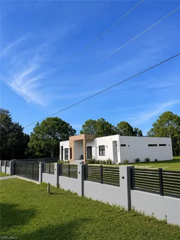 345 N Jinete St, Clewiston, Florida 33440