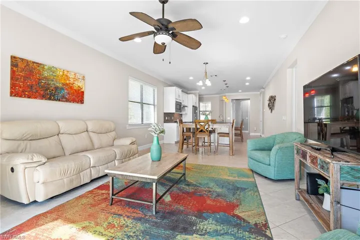 Great Room w/Tiled Floor & Crown Molding