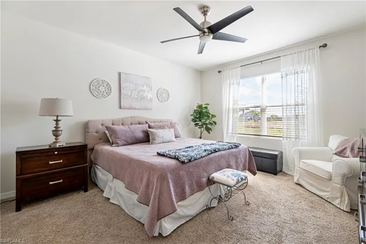 5 NW 8th  PL, Cape Coral, FL 33993