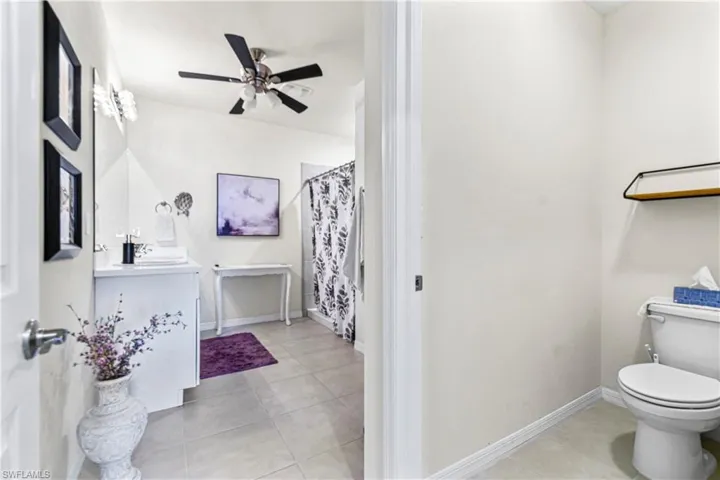5 NW 8th  PL, Cape Coral, FL 33993