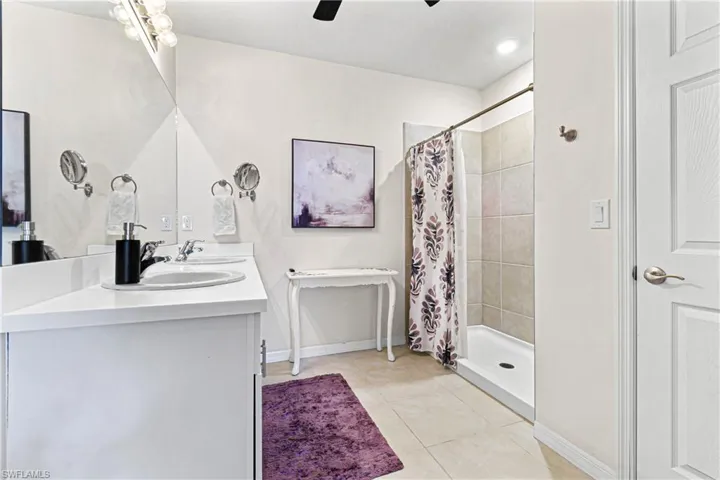 5 NW 8th  PL, Cape Coral, FL 33993