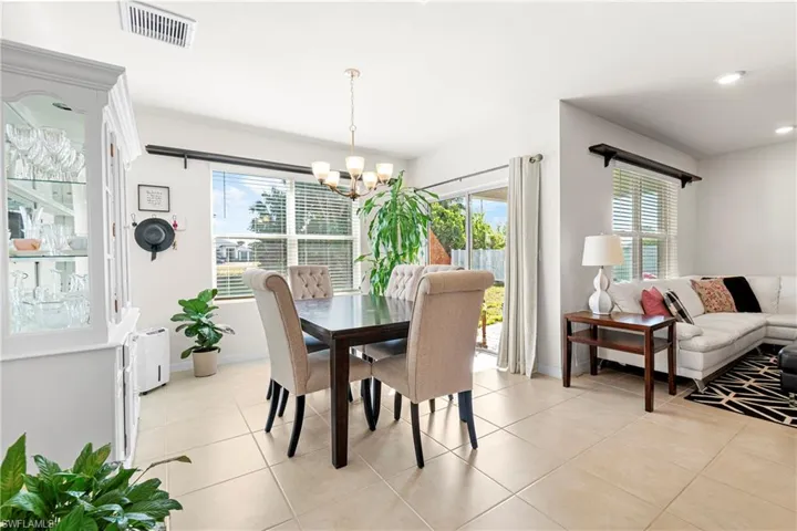 5 NW 8th  PL, Cape Coral, FL 33993