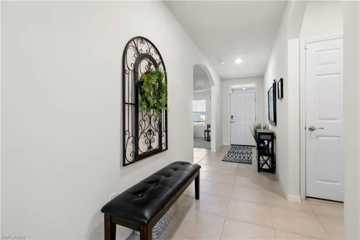 5 NW 8th  PL, Cape Coral, FL 33993