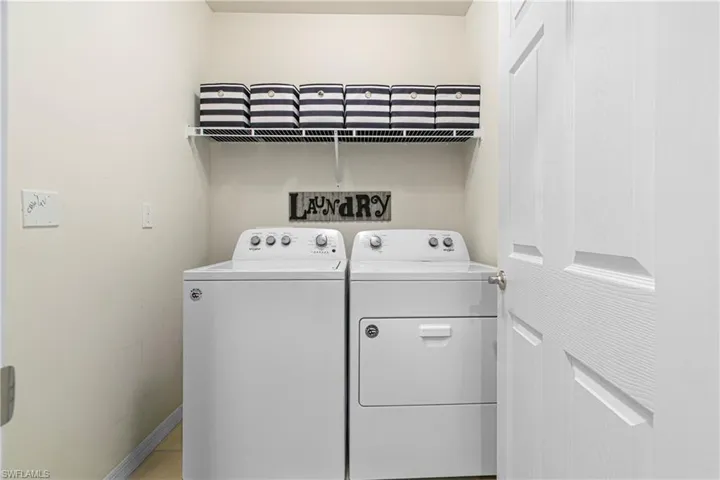5 NW 8th  PL, Cape Coral, FL 33993