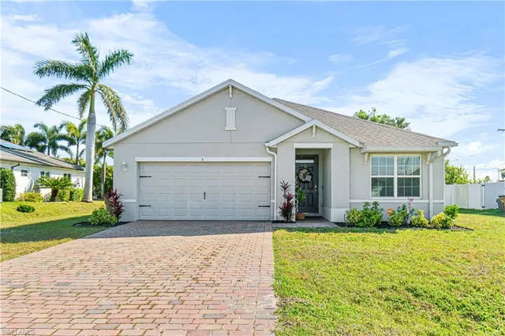 5 NW 8th  PL, Cape Coral, FL 33993