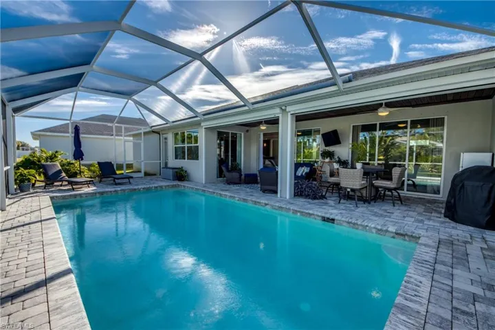 1821 SW 28th  LN, Cape Coral, FL 33914
