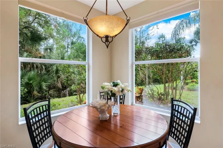 1445  Tiffany  LN, Naples, FL 34105
