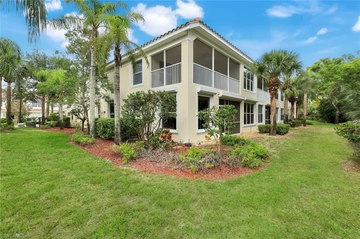 1445  Tiffany  LN, Naples, FL 34105