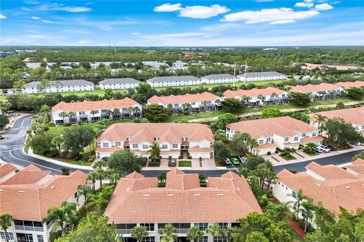 1445  Tiffany  LN, Naples, FL 34105