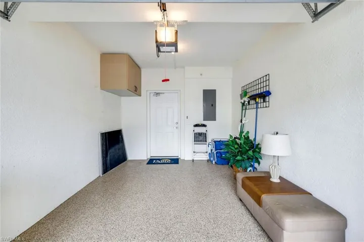 1445  Tiffany  LN, Naples, FL 34105