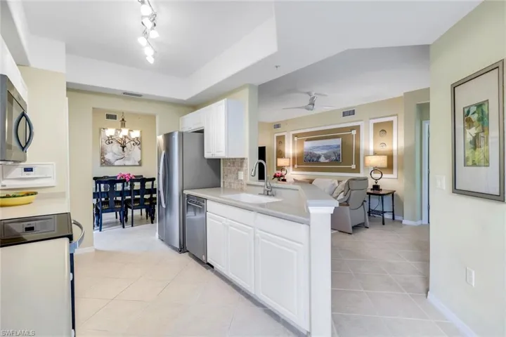 1445  Tiffany  LN, Naples, FL 34105