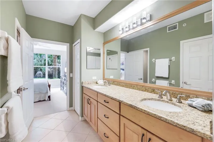 1445  Tiffany  LN, Naples, FL 34105