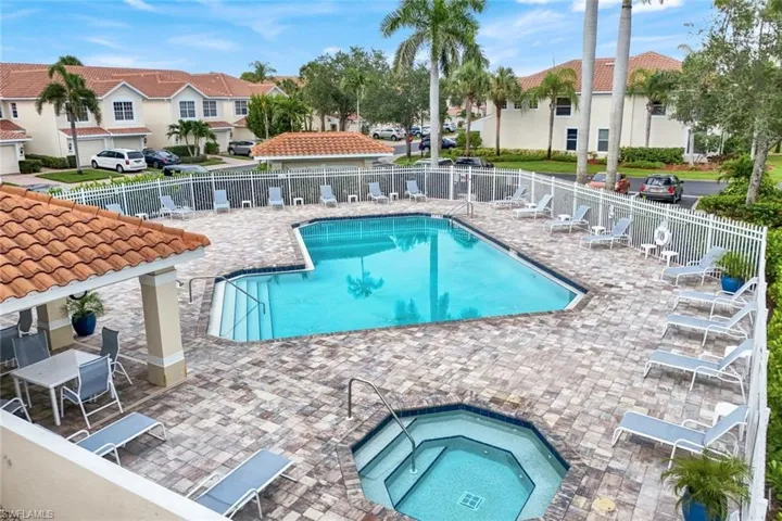 1445  Tiffany  LN, Naples, FL 34105