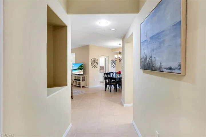 1445  Tiffany  LN, Naples, FL 34105