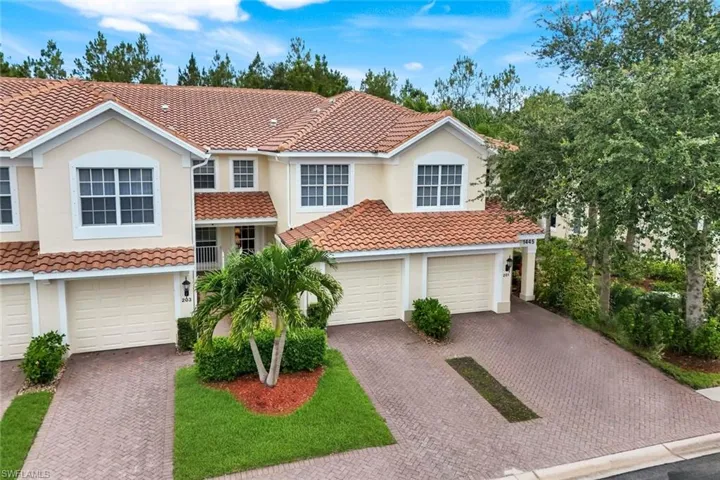 1445  Tiffany  LN, Naples, FL 34105