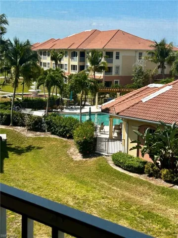 Overlooks the ClubHouse