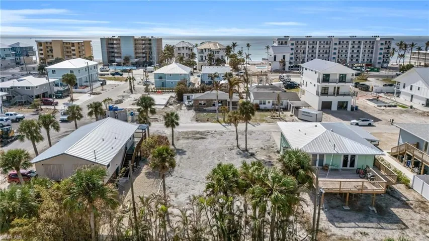 Bird's eye view featuring a water view VIRTUALLY EDITED