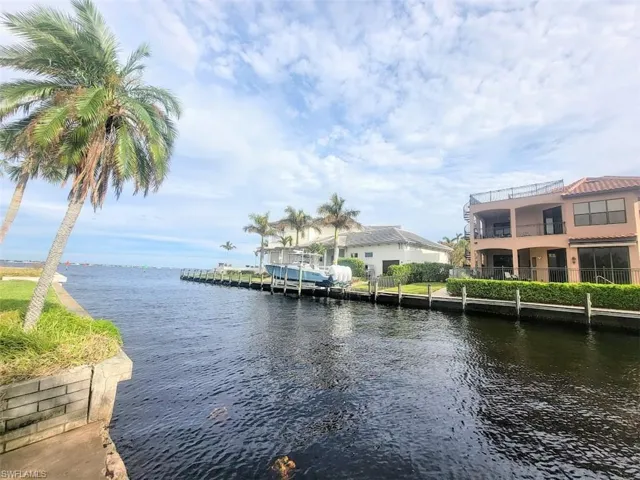 Canal View Facing River