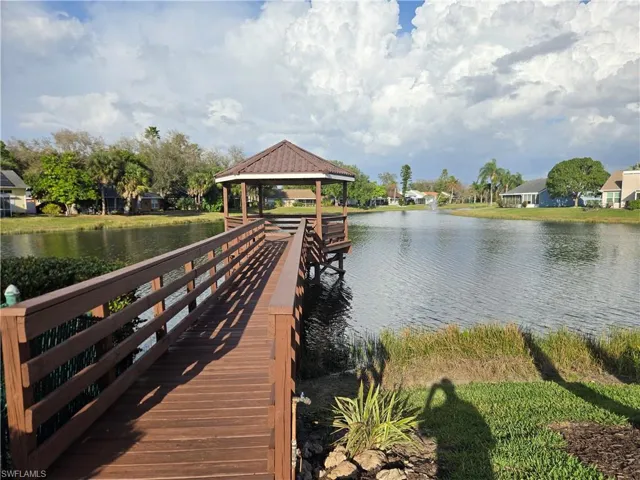 Community fishing pier