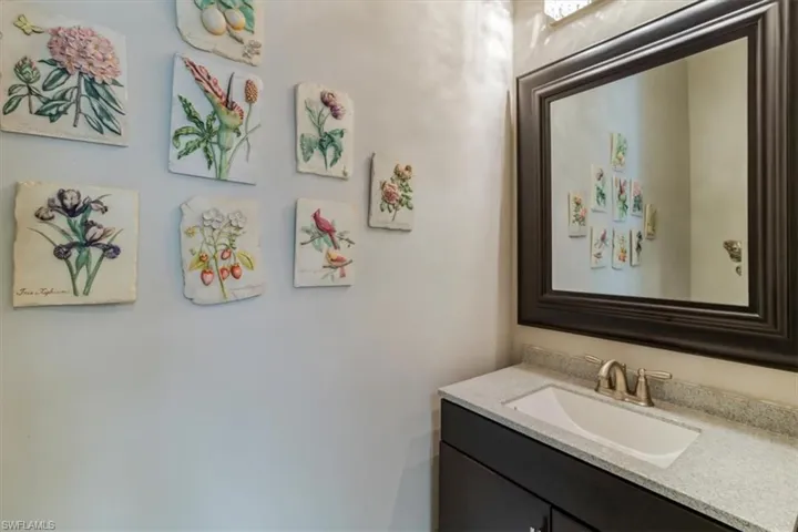 1/2 bath