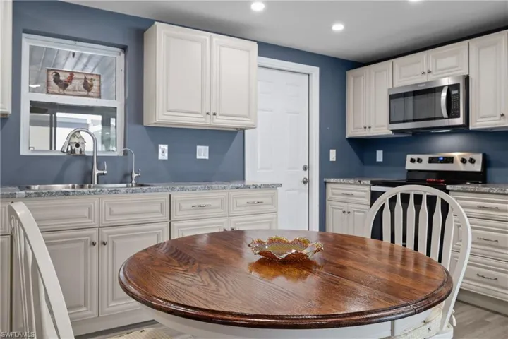 504  Timber S LN, North Fort Myers, FL 33917