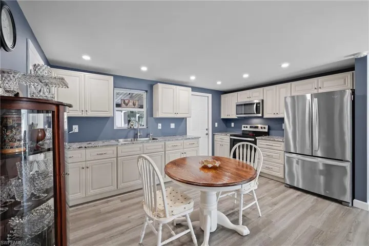 504  Timber S LN, North Fort Myers, FL 33917