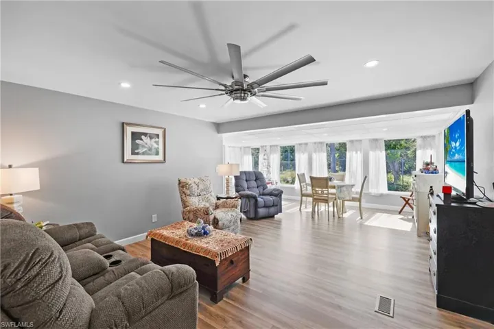 504  Timber S LN, North Fort Myers, FL 33917