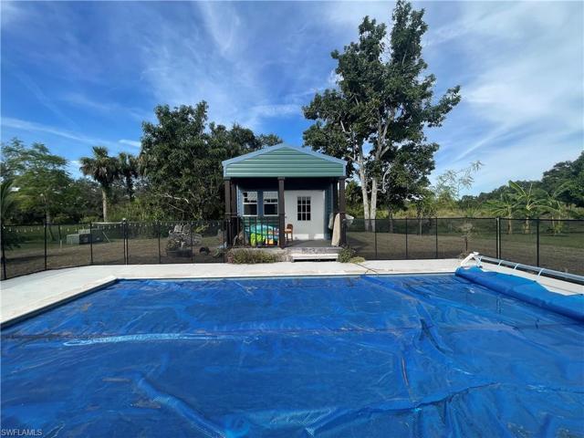 4086  Rainbow  CIR, LABELLE, FL 33935