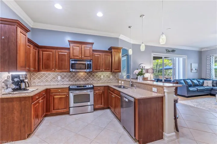 9675 Blue Stone CIR, FORT MYERS FL 33913