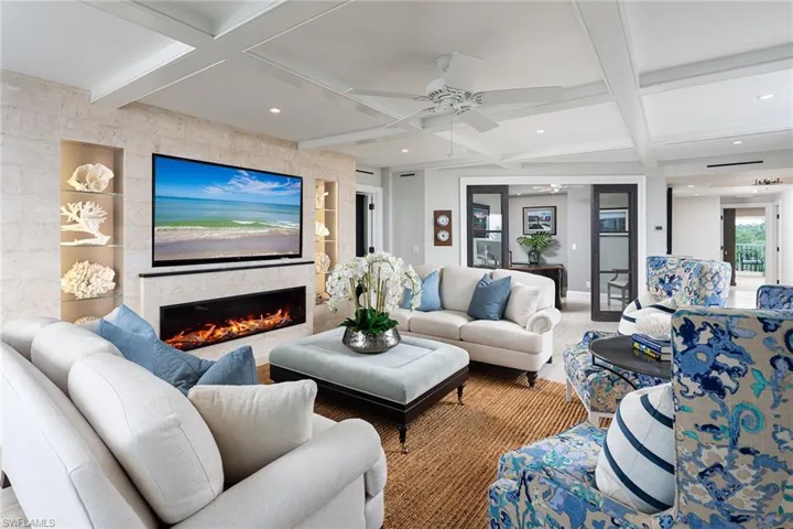 1285 Gulf Shore Blvd N 3b, Naples, Florida 34102