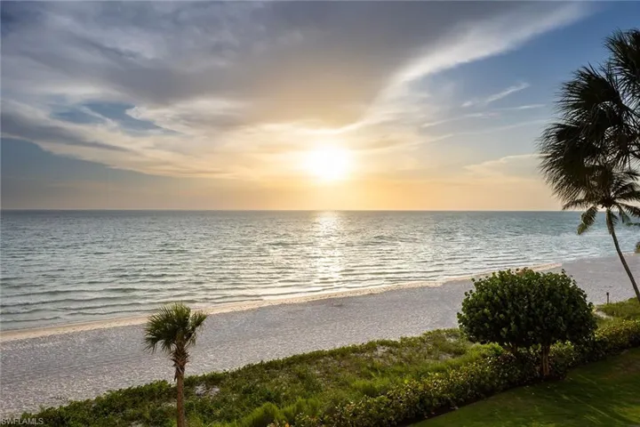 1285 Gulf Shore Blvd N 3b, Naples, Florida 34102